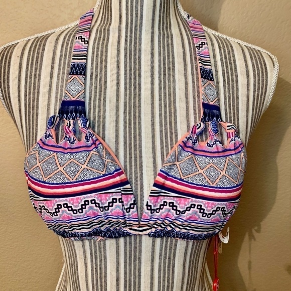 NWT Red Carter Bikini Top Medium Boho Geometric Pattern Nylon Spandex Padded New - Picture 2 of 15